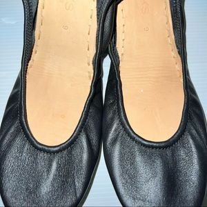 Authentic Tieks size 9